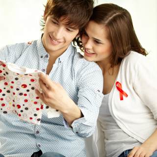 المرأة التي تحمل الفيروس لا يمكنها الإنجاب المرأة التي تحمل الفيروس لا يمكنها الإنجاب