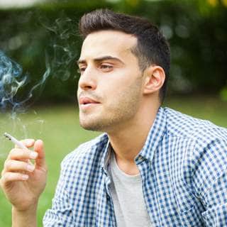 التدخين واستنشاق الهواء الملوث التدخين واستنشاق الهواء الملوث