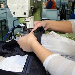 المواد التي تستخدم في صناعة الملابس المواد التي تستخدم في صناعة الملابس