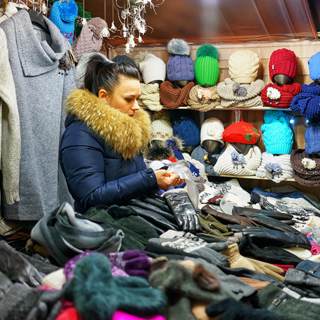 تخزين الملابس في المتاجر تخزين الملابس في المتاجر