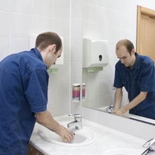 أماكن تنتشر فيها الجراثيم