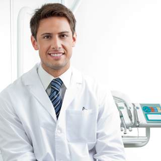 الزيارات المتكررة لدى طبيب الأسنان الزيارات المتكررة لدى طبيب الأسنان