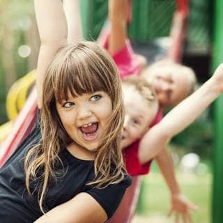 اصطحبيه الى نزهة اصطحبيه الى نزهة