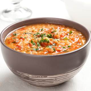 شوربة القمح بالطماطم شوربة القمح بالطماطم