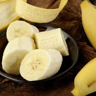 الموز الموز