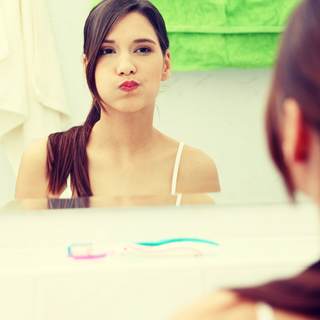 هل يشكل ابتلاع غسول الفم خطر علي؟ هل يشكل ابتلاع غسول الفم خطر علي؟