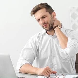 أمور تؤذي رقبتك أمور تؤذي رقبتك