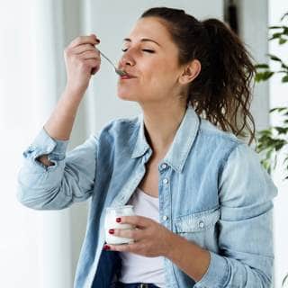 الزبادي قد يساعد على تقليل الاسهال الزبادي قد يساعد على تقليل الاسهال