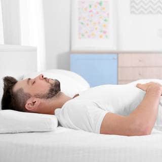 اختر الوضعية الملائمة للنوم اختر الوضعية الملائمة للنوم