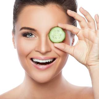 إمنح عينيك وقت لتهدأ إمنح عينيك وقت لتهدأ