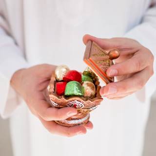 لست مضطراً لمجاملة الجميع