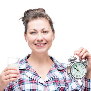 توقف عن تناول السوائل قبل النوم توقف عن تناول السوائل قبل النوم