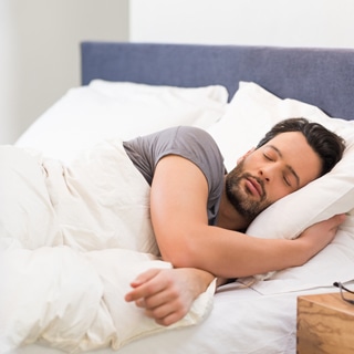 استمتع بساعات كافية من النوم استمتع بساعات كافية من النوم