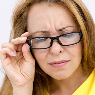 مشاكل العينين مشاكل العينين