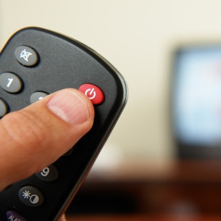 قلل من مشاهدة التلفاز قلل من مشاهدة التلفاز