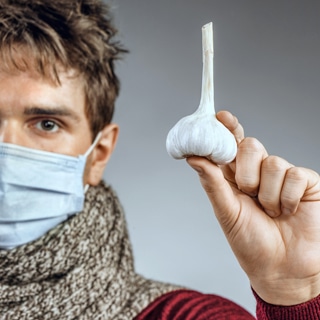 يكافح الأمراض المعدية يكافح الأمراض المعدية