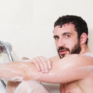 الجلوس في الحمام الجلوس في الحمام