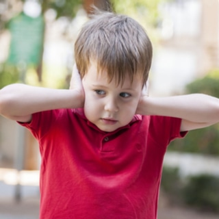 سلوكه الاجتماعي مختلف سلوكه الاجتماعي مختلف