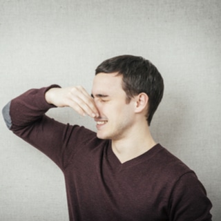 اختلاف رائحة البول اختلاف رائحة البول