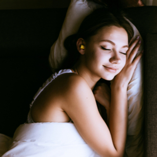 النوم طيلة الوقت بملابسك الداخلية النوم طيلة الوقت بملابسك الداخلية