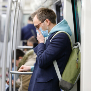 كيف ينتشر الفيروس؟ كيف ينتشر الفيروس؟