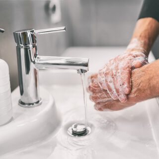 إجراءات وقائية أثناء الحجر المنزلي إجراءات وقائية أثناء الحجر المنزلي