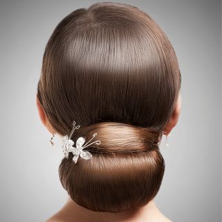 كعكة خلف الراس كعكة خلف الراس