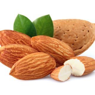 اللوز اللوز