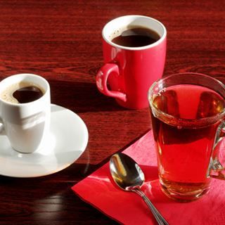 المشروبات التي تحتوي على الكافيين المشروبات التي تحتوي على الكافيين