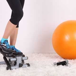 كيف يمكنني السيطرة على اعراض الدورة؟