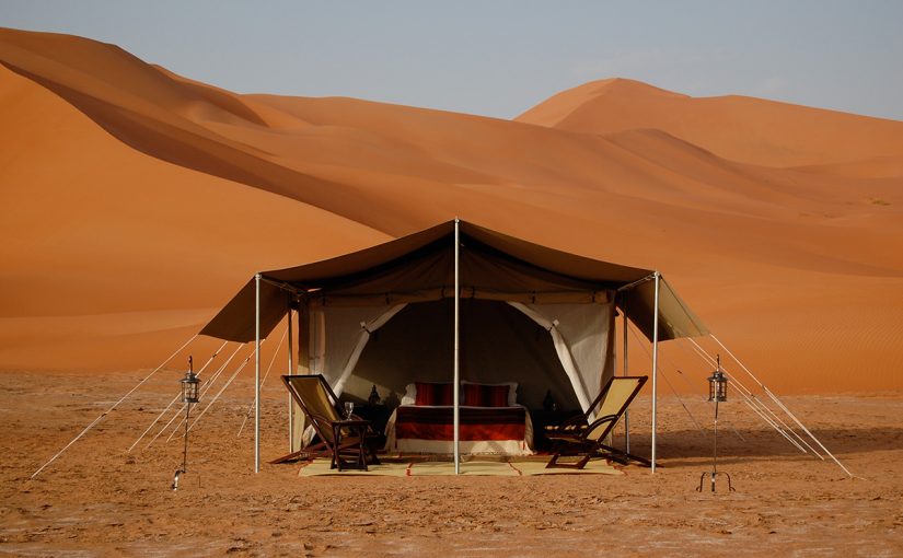 sophy-roberts-how-to-spend-it-01-v2-825x510-2 افضل اماكن التخييم في الامارات