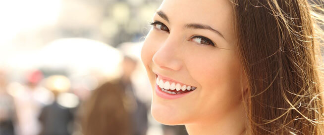 tbl_articles_article_22041_1400d9fc68f-ba87-41e9-a5a8-1dcf0bd4dbb8 أطعمة هامة للبشرة بعد الثلاثين