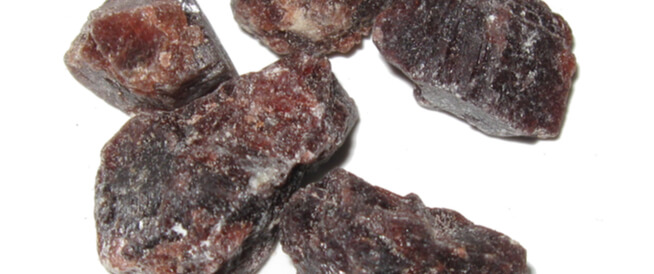 tbl_articles_article_22236_419ccf0653d-67b6-422d-aaa1-b366d3b3510a الملح الاسود: فوائد واستخدامات