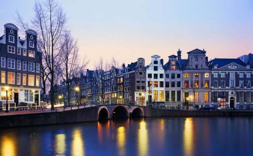 the-golden-bend-on-herengracht-1080p-wallpaper-middle-size-825x510-2 السياحة في امستردام