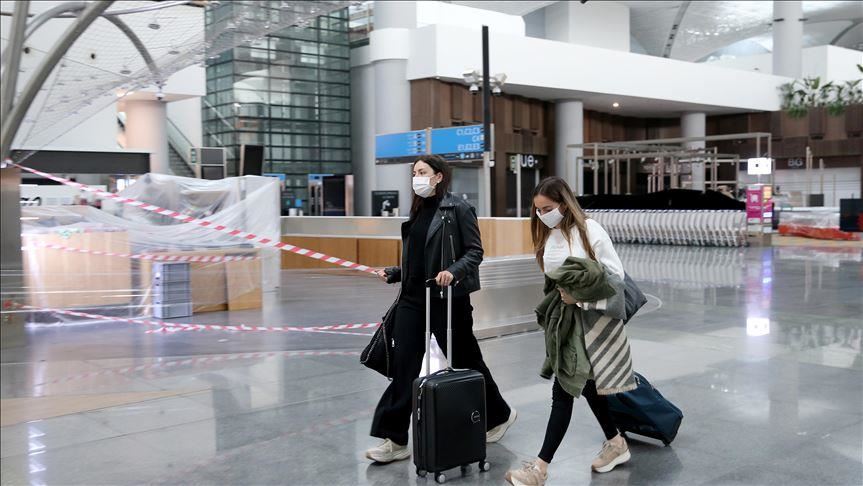 تركيا تجلي 93 مواطنا من إسبانيا