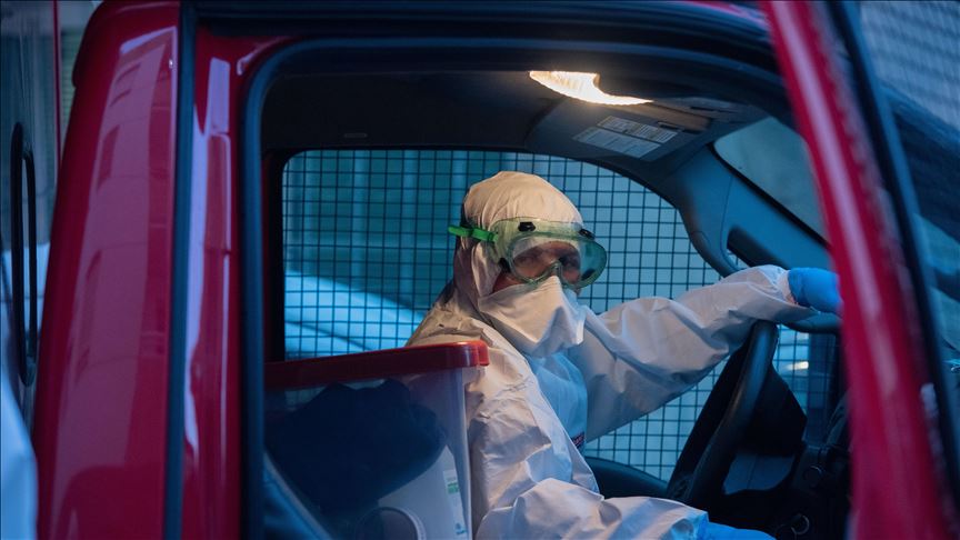 الكويت تسجل ثالث وفاة بفيروس كورونا