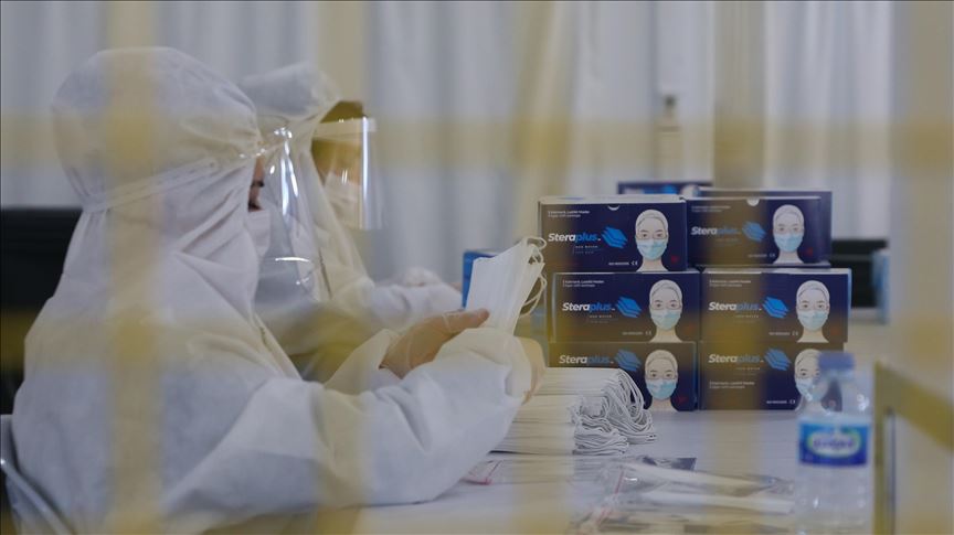 12 إصابة في البحرين وعُمان تسجل الوفاة الثامنة