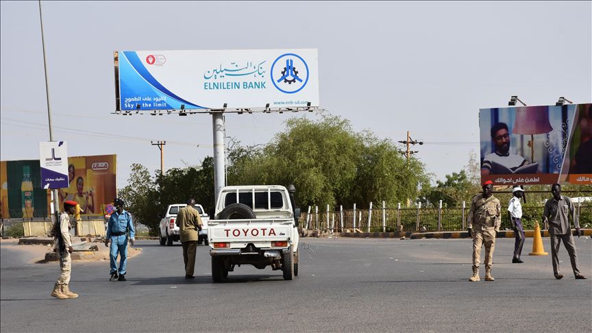"عمال اليومية" بالسودان.. ثغرة في جدار حظر التجوال (تقرير)
