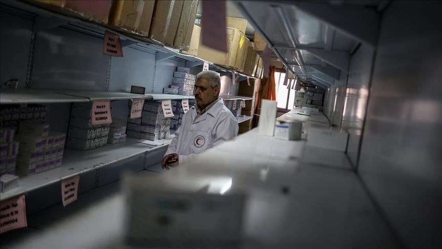 "تيكا" التركية توزع 2000 طرد صحي على عائلات غزّية