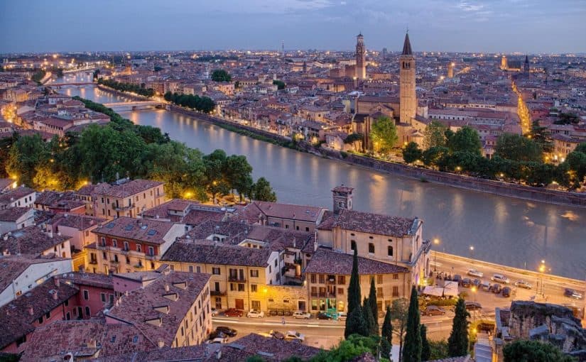 verona2-1320x880-825x510-2 السياحة في فيرونا ايطاليا