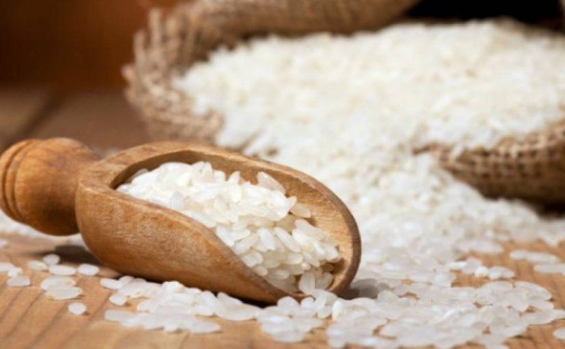 webhtdocswpcontentuploadssites3620161206foto0000000420161206210726istock494712783-1200x800-825x510-2 فوائد الارز للبشرة