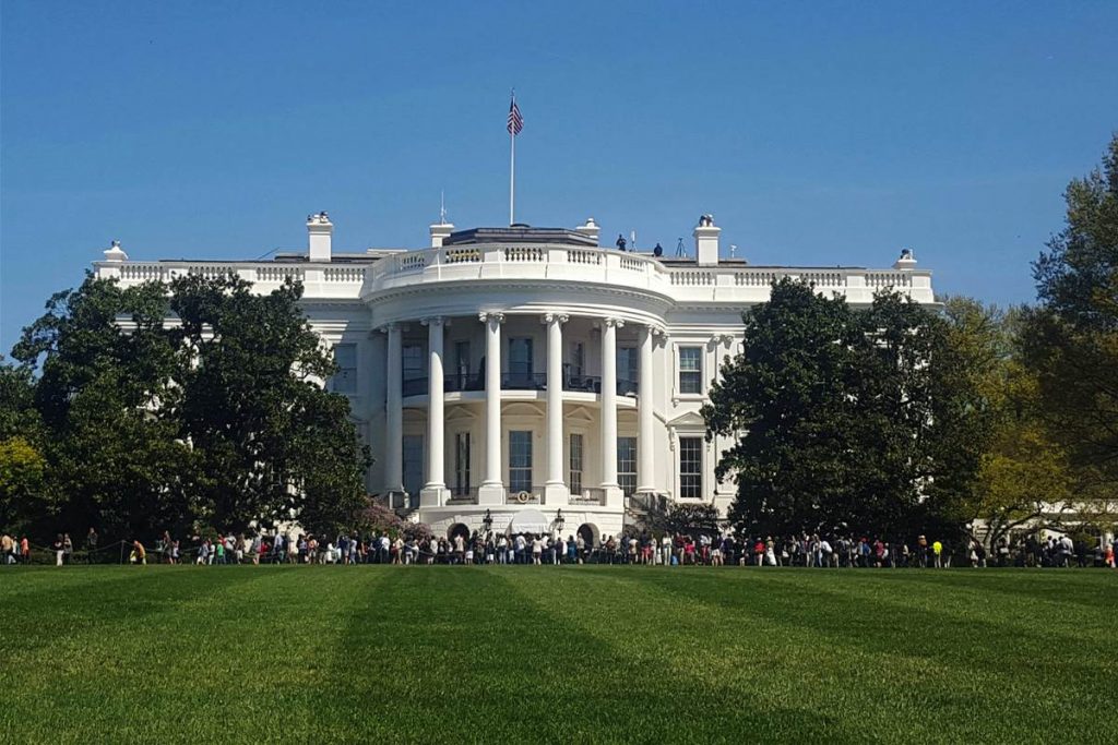 white_house_intruder_25643-jpg-6b1d9_d13d047fe717a2a863e5af17bf2fde90