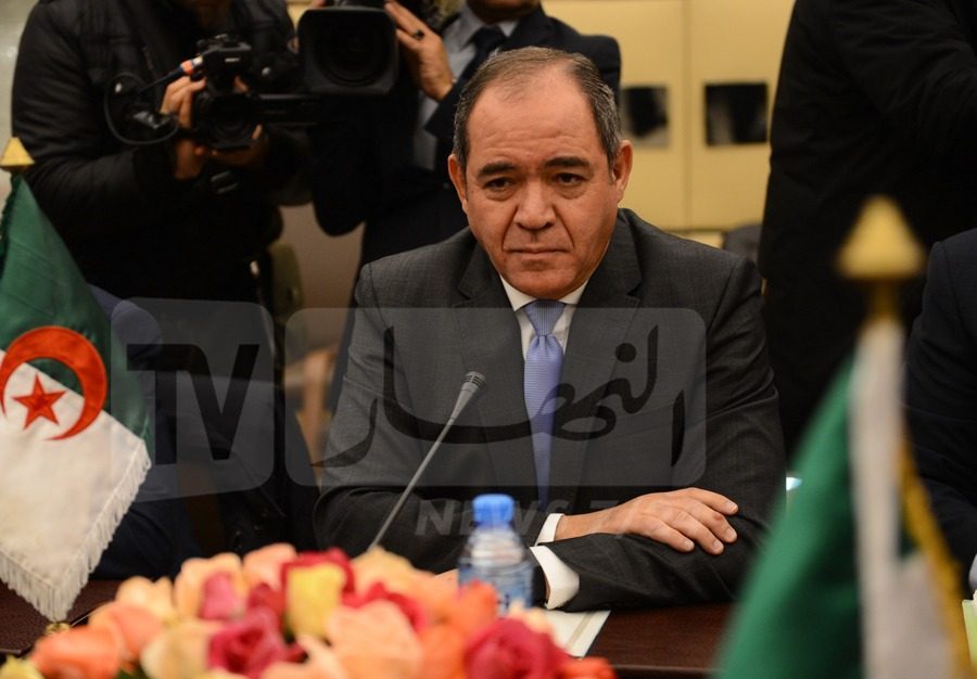 1500x9999-c-4-1500x9999-c بوقادوم يتحادث هاتفيا مع نظرائه في كل جنوب افريقيا وليبيا وتونس وفرنسا