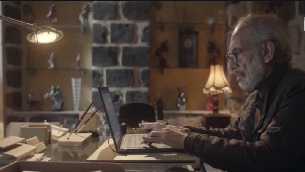 استخدام صورة المناضلة رحاب العلاوي أثار ردود فعل غاضبة (مواقع التواصل)