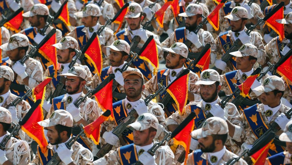 عقوبات أميركية على إيراني عراقي متهم بدعم الحرس الثوري عرض للحرس الثوري الإيراني في طهران (الأوروبية)