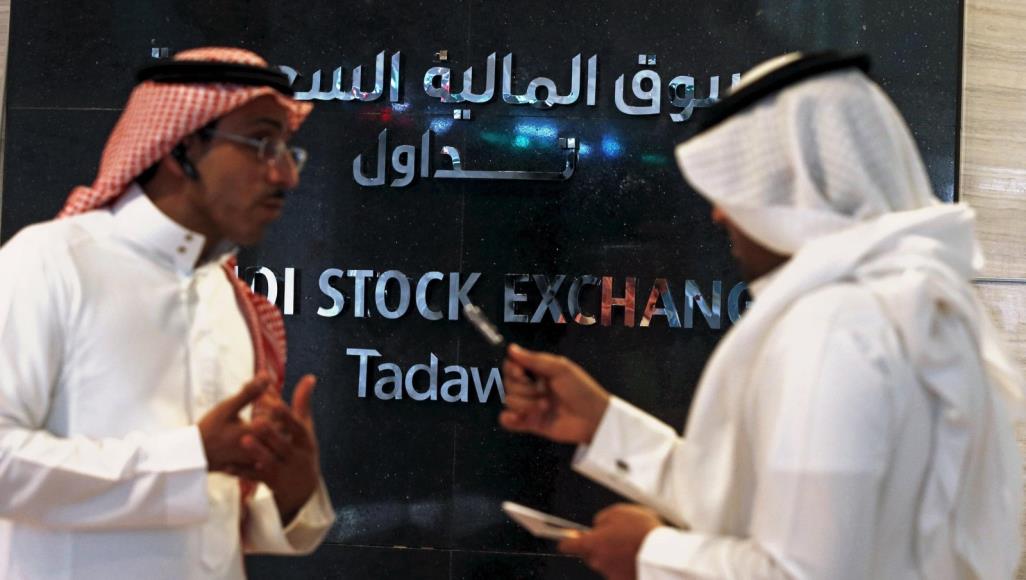تحذيرات وزير المالية تربك الأسهم.. أكبر هبوط للبورصة السعودية في شهرين مؤشر البورصة السعودية هبط بأكثر من 7% في تعاملات اليوم الأحد (رويترز)