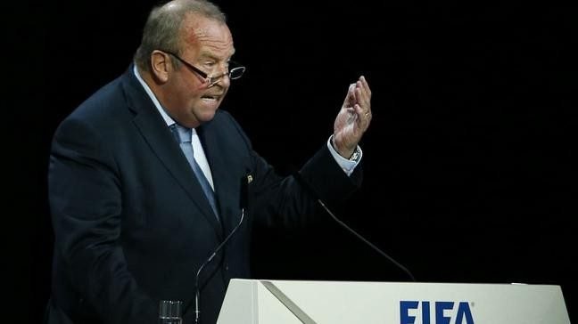 8045805_1556789623-1500x9999-c رئيس اللجنة الطبية للفيفا يحذر من عودة كرة القدم قبل شهر سبتمبر !