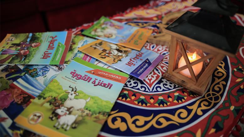  قصص الحكواتي تتضمن مختلف المواضيع التي تفيد الأطفال (الجزيرة)