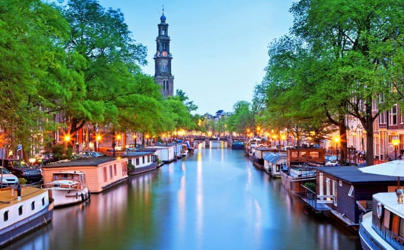 d8a3d8a8d8b1d8b2-d8a7d984d985d8b9d8a7d984d985-d8a7d984d8b3d98ad8a7d8add98ad8a9-d981d98a-d8a3d985d8b3d8aad8b1d8afd8a7-825x510-2 أبرز المعالم السياحية في أمستردام