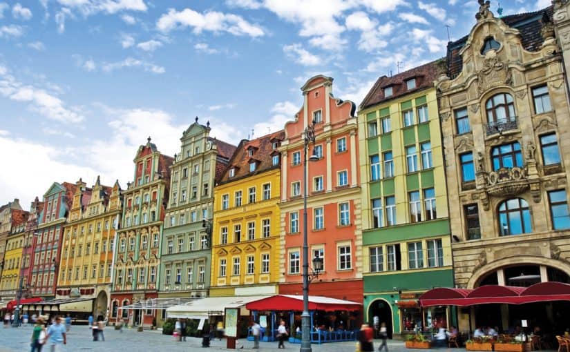 d8a3d8acd985d984-d985d8afd986-d8a8d988d984d986d8afd8a7-825x510-2 أجمل مدن بولندا